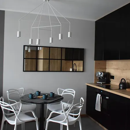 Uroczy Z Widokiem I Darmowym Parkingiem *