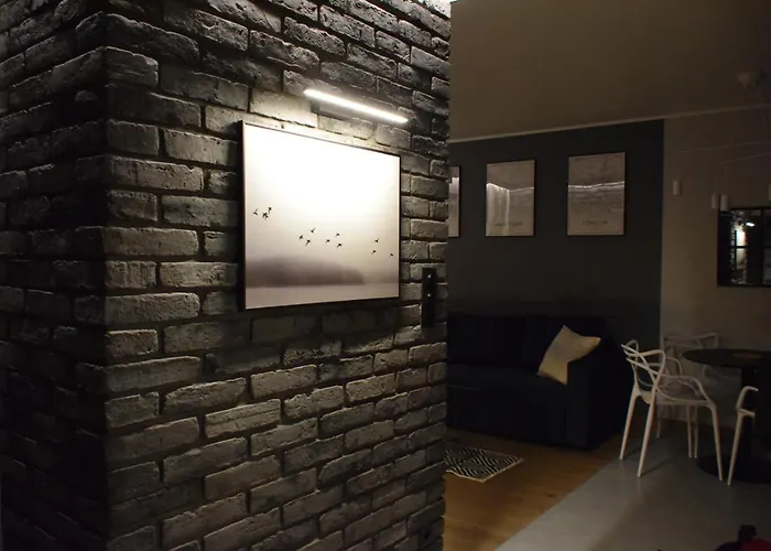 Uroczy Z Widokiem I Darmowym Parkingiem * Poznań