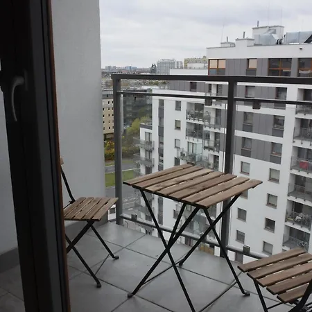 Uroczy Z Widokiem I Darmowym Parkingiem * Poznaň