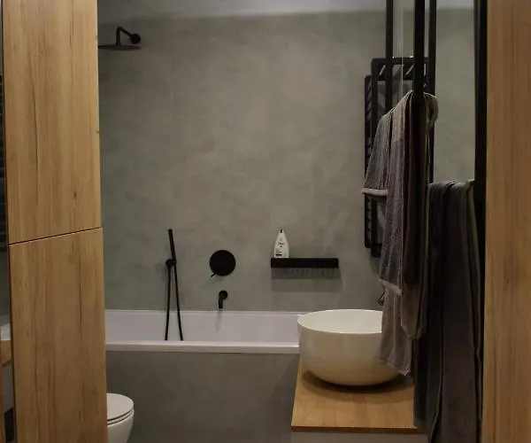 Uroczy Z Widokiem I Darmowym Parkingiem شقة *